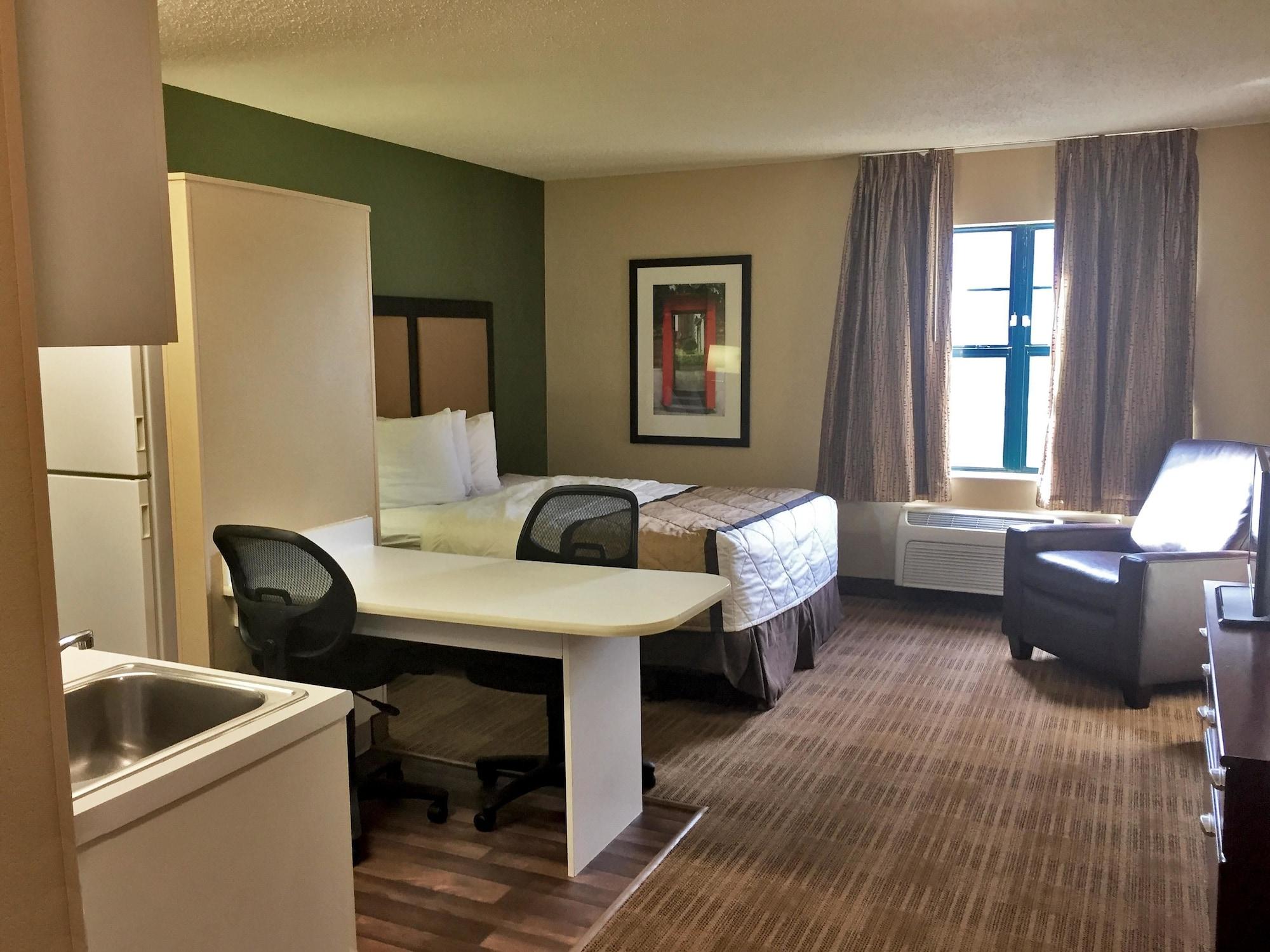 Extended Stay America Suites - Detroit - Madison Heights Buitenkant foto