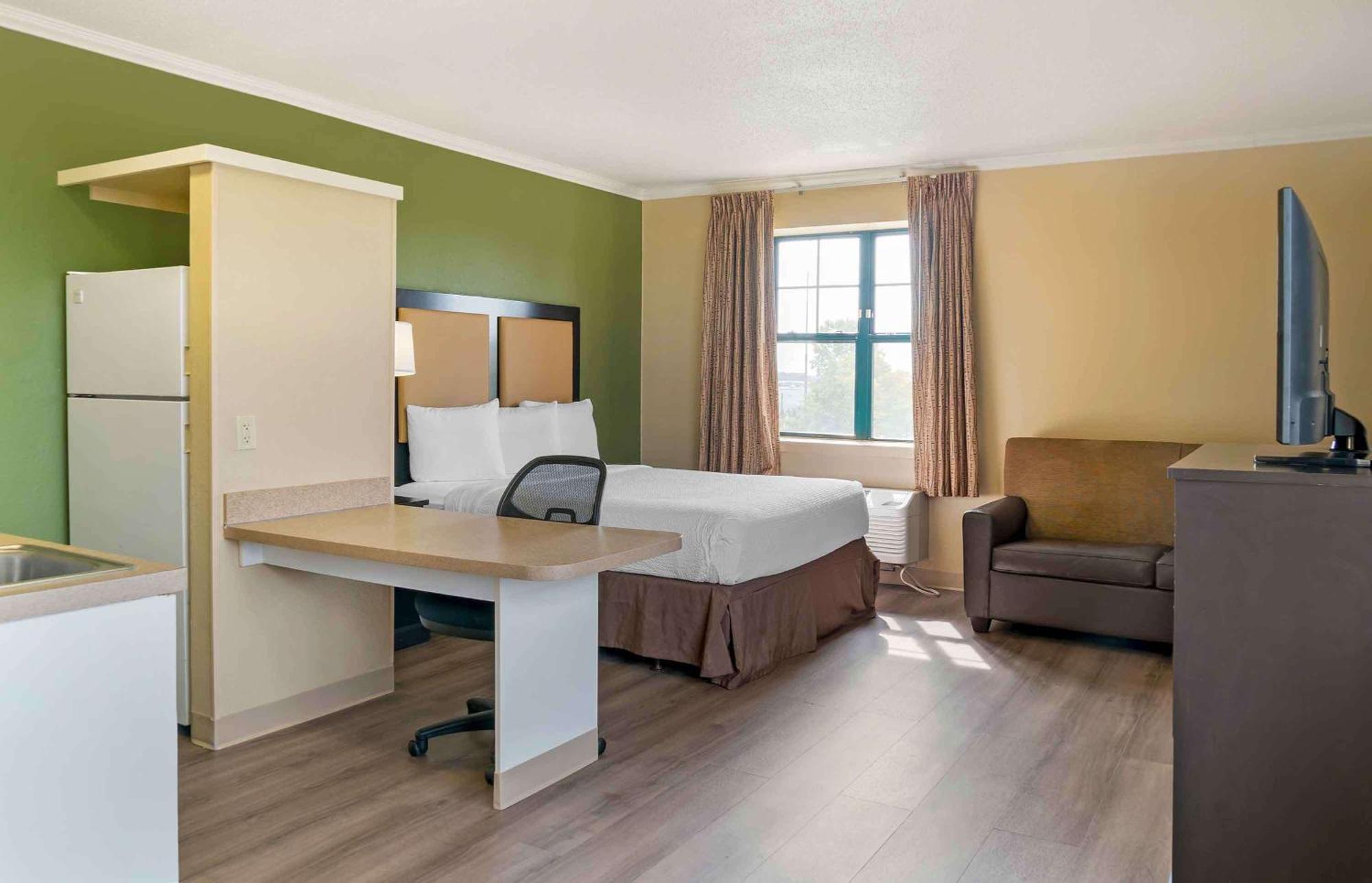 Extended Stay America Suites - Detroit - Madison Heights Buitenkant foto