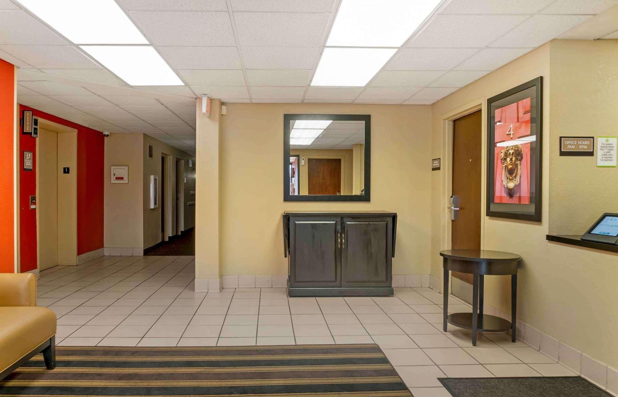 Extended Stay America Suites - Detroit - Madison Heights Buitenkant foto